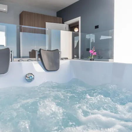 Apartment Sea Forever - Luxury Apt With Jacuzzi & Full Sea Views *